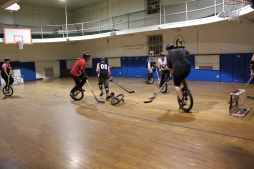 unicycle-hockey
